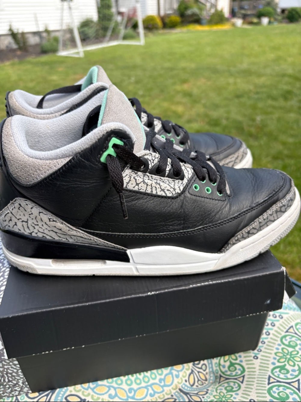 Jordan Retro Sneakers Black/Gray with Teal Accents - Picture 4 of 5